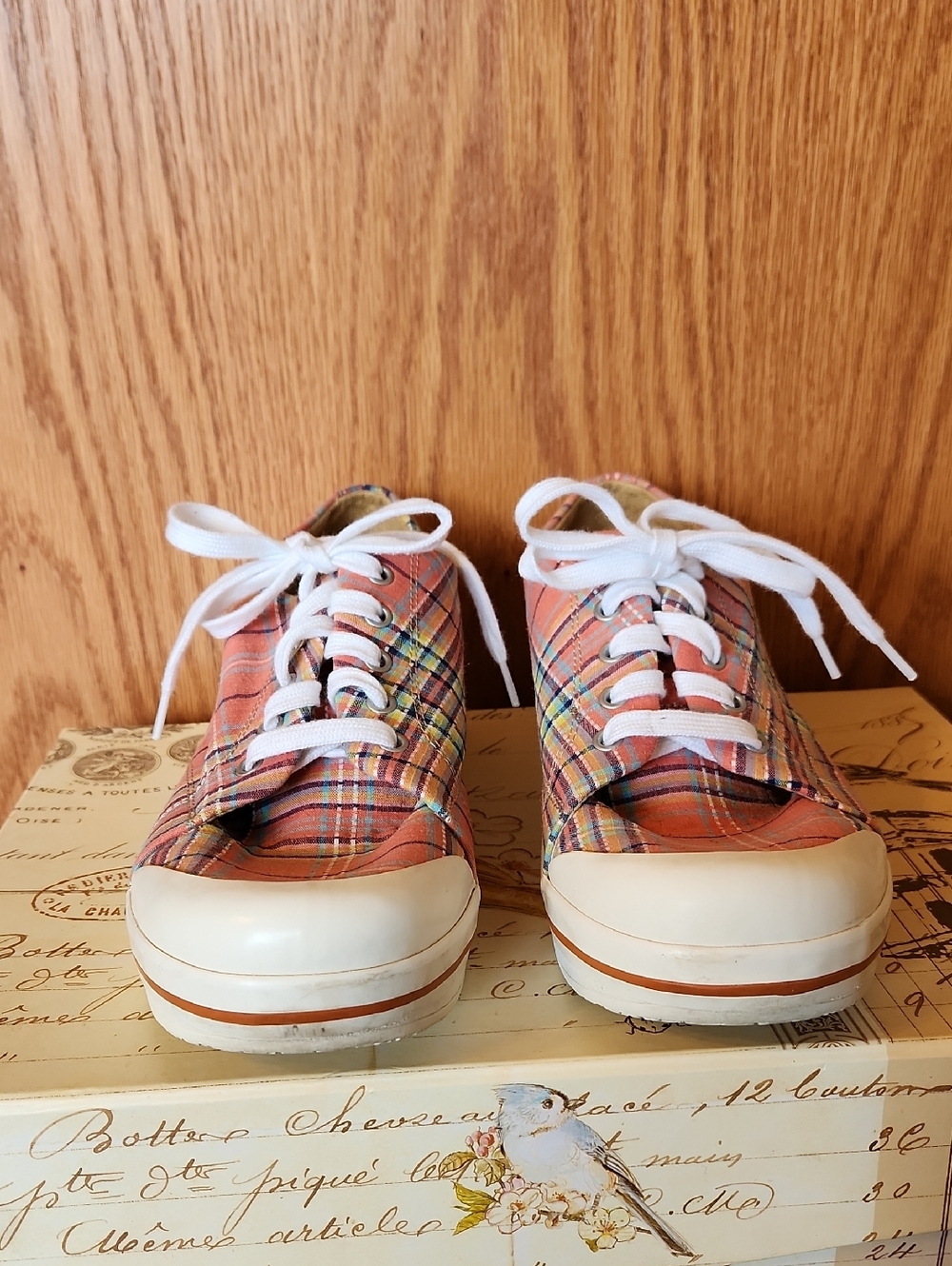 Women's Rosy Pink Plaid Lace-Up Sneakers